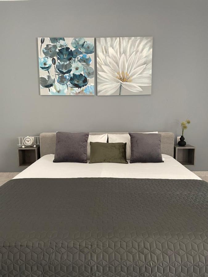 Leone Apartments With Free Parking Πούλα Εξωτερικό φωτογραφία