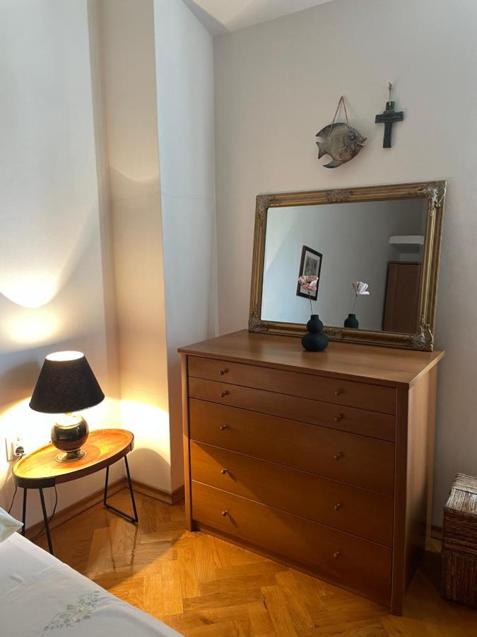 Leone Apartments With Free Parking Πούλα Εξωτερικό φωτογραφία