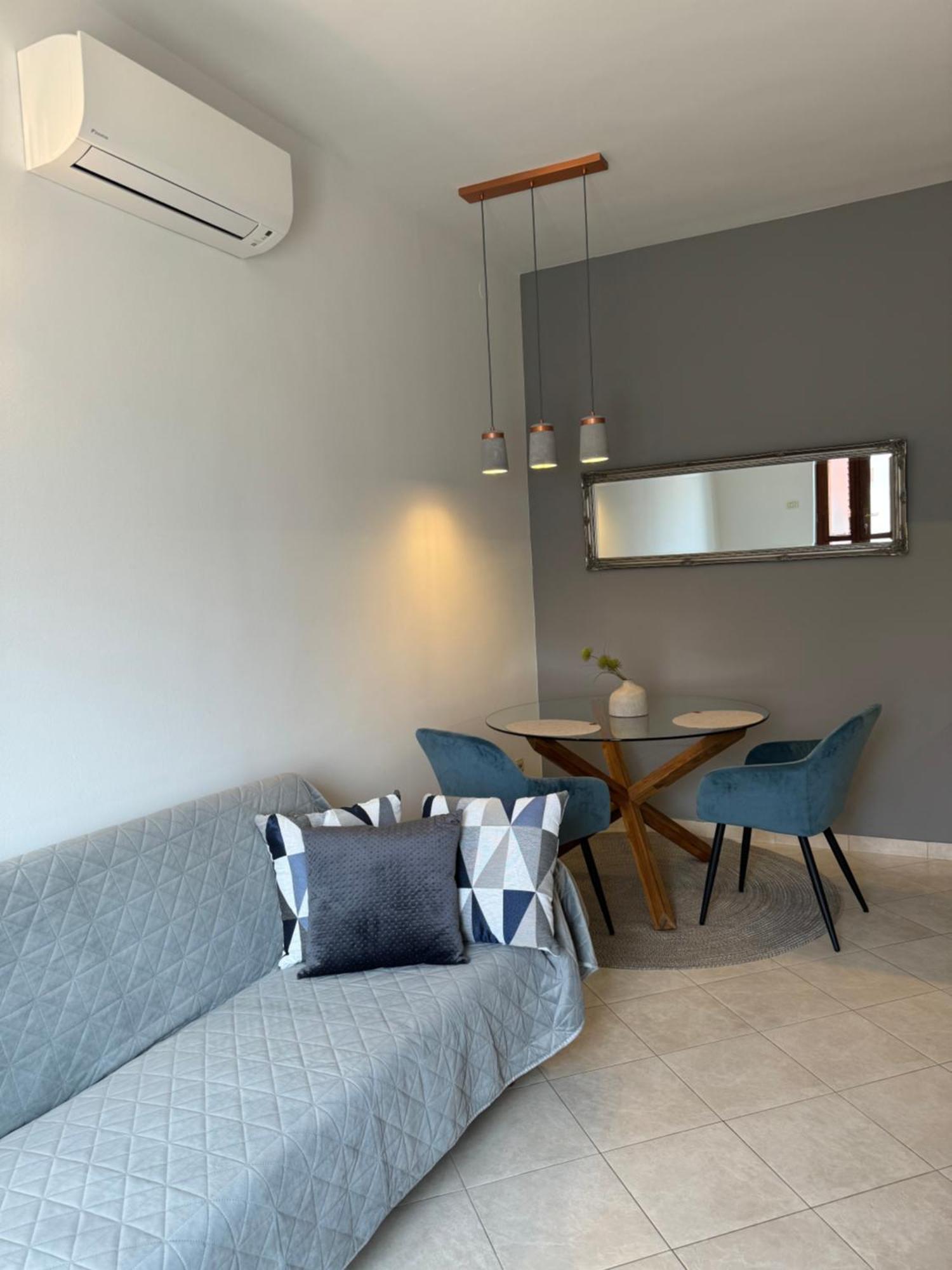 Leone Apartments With Free Parking Πούλα Εξωτερικό φωτογραφία